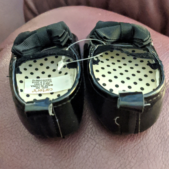 New, Carter's newborn shoes - Picture 2 of 3